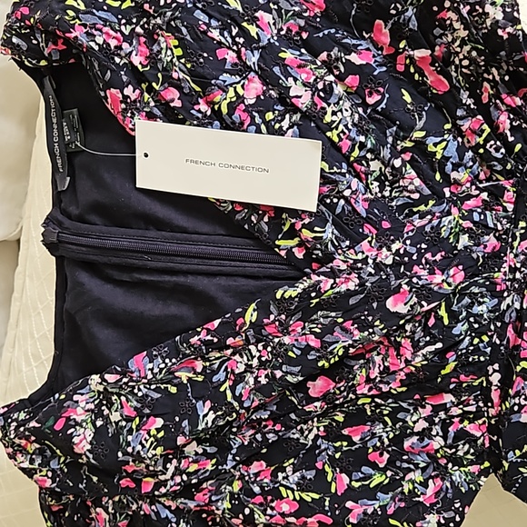 NWT French Connection Floral Dress Women's Size 2 - Picture 2 of 2